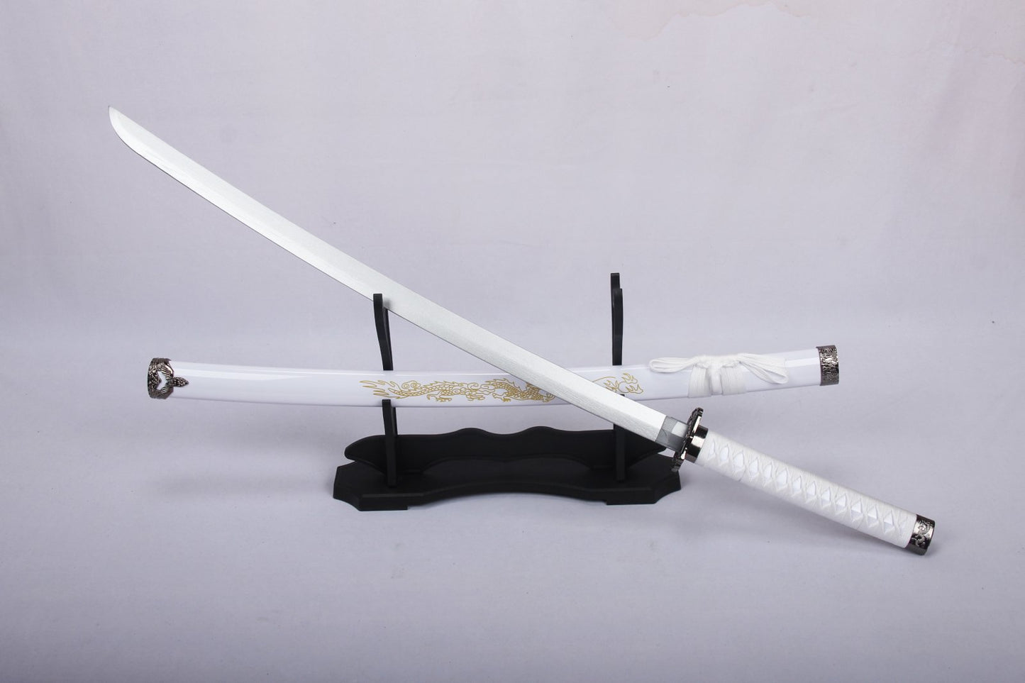 White Dragon - Silver Blade